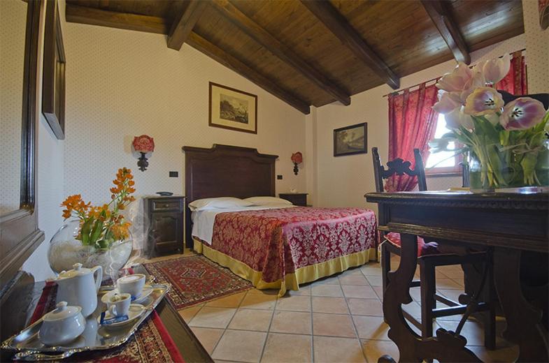 Aielli Hotel Ristorante Le Gole Di Ricci מראה חיצוני תמונה